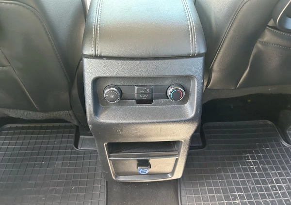 Ford Galaxy cena 73500 przebieg: 187670, rok produkcji 2018 z Kraków małe 22